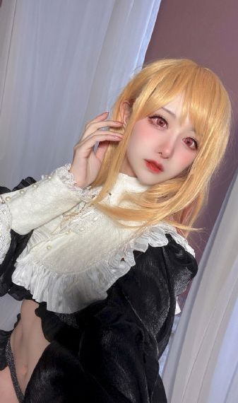 动漫女被黄漫扒衣_DVD在线观看完整版