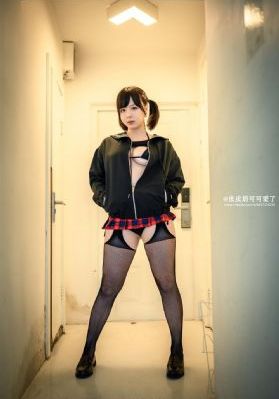 小伙搡五十二老女人_HD电影免费在线